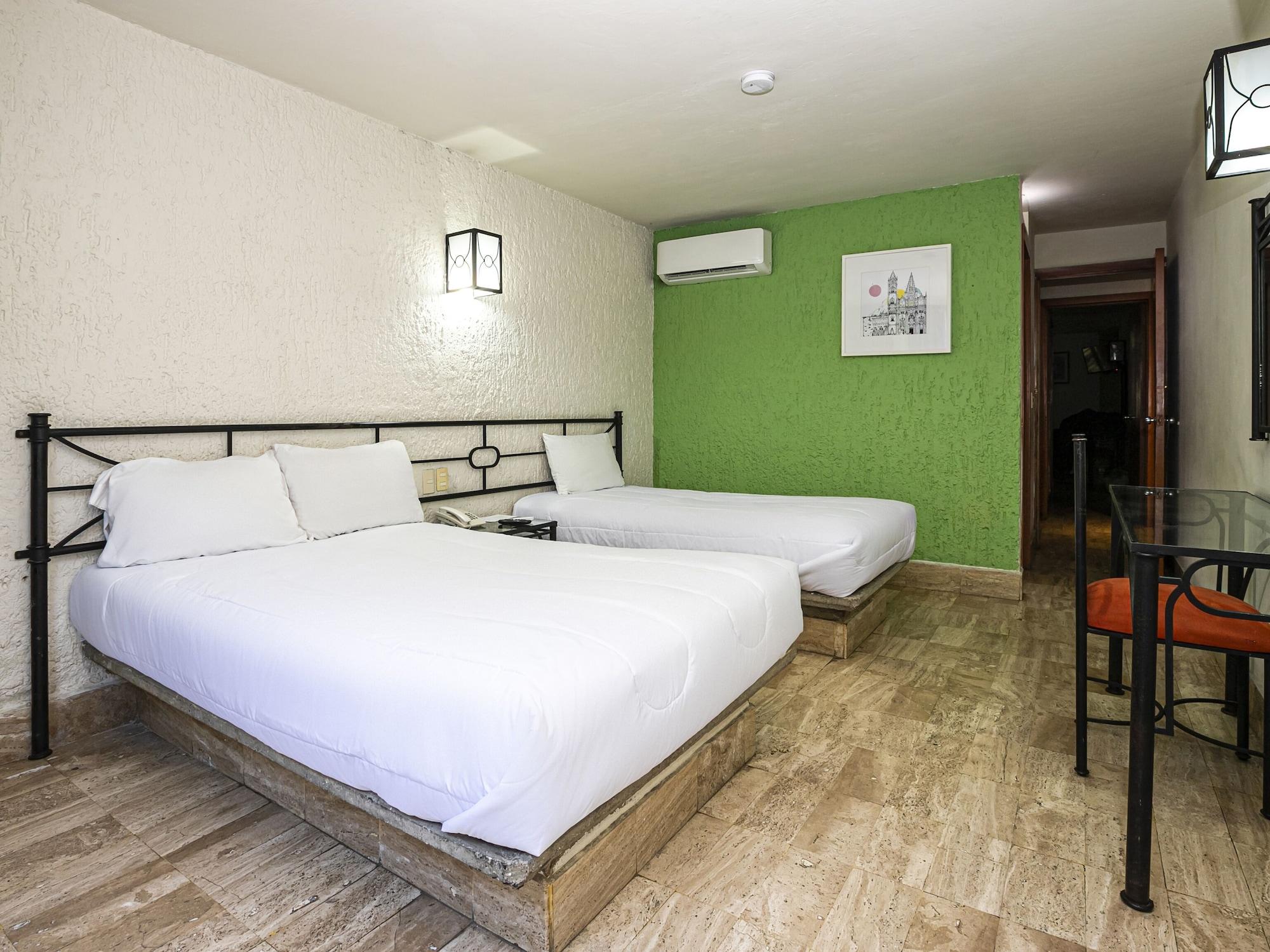 Hotel Arboledas Expo Γκουανταλαχάρα Εξωτερικό φωτογραφία