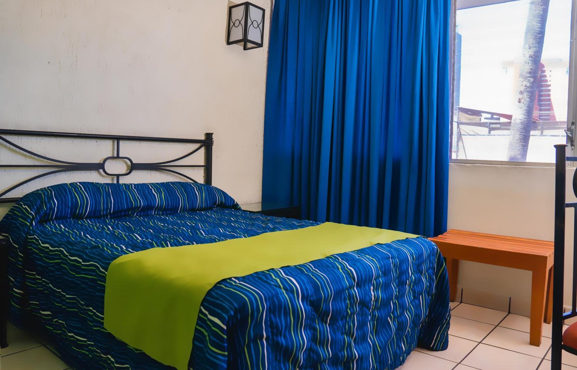 Hotel Arboledas Expo Γκουανταλαχάρα Εξωτερικό φωτογραφία