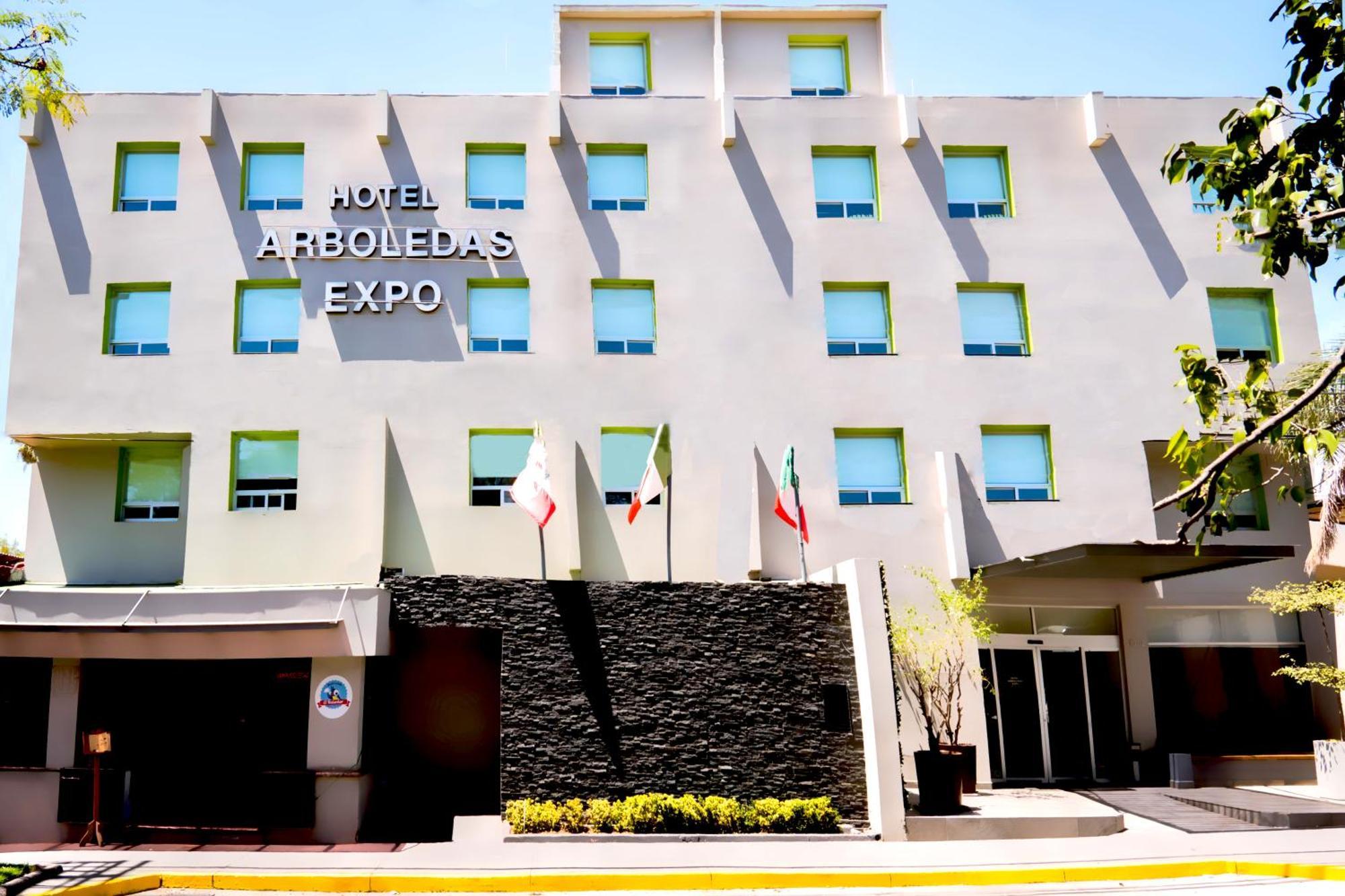 Hotel Arboledas Expo Γκουανταλαχάρα Εξωτερικό φωτογραφία