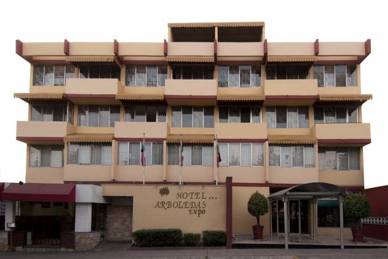 Hotel Arboledas Expo Γκουανταλαχάρα Εξωτερικό φωτογραφία