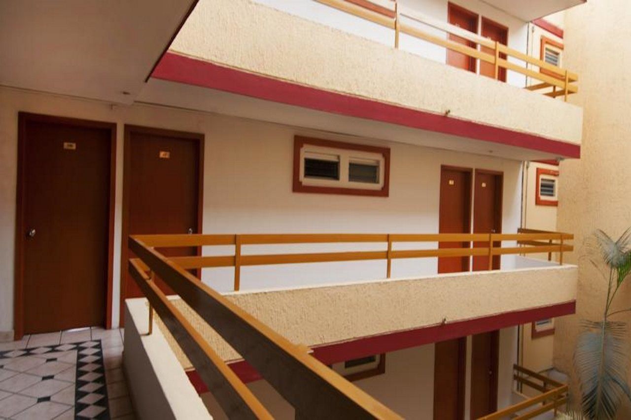 Hotel Arboledas Expo Γκουανταλαχάρα Εξωτερικό φωτογραφία